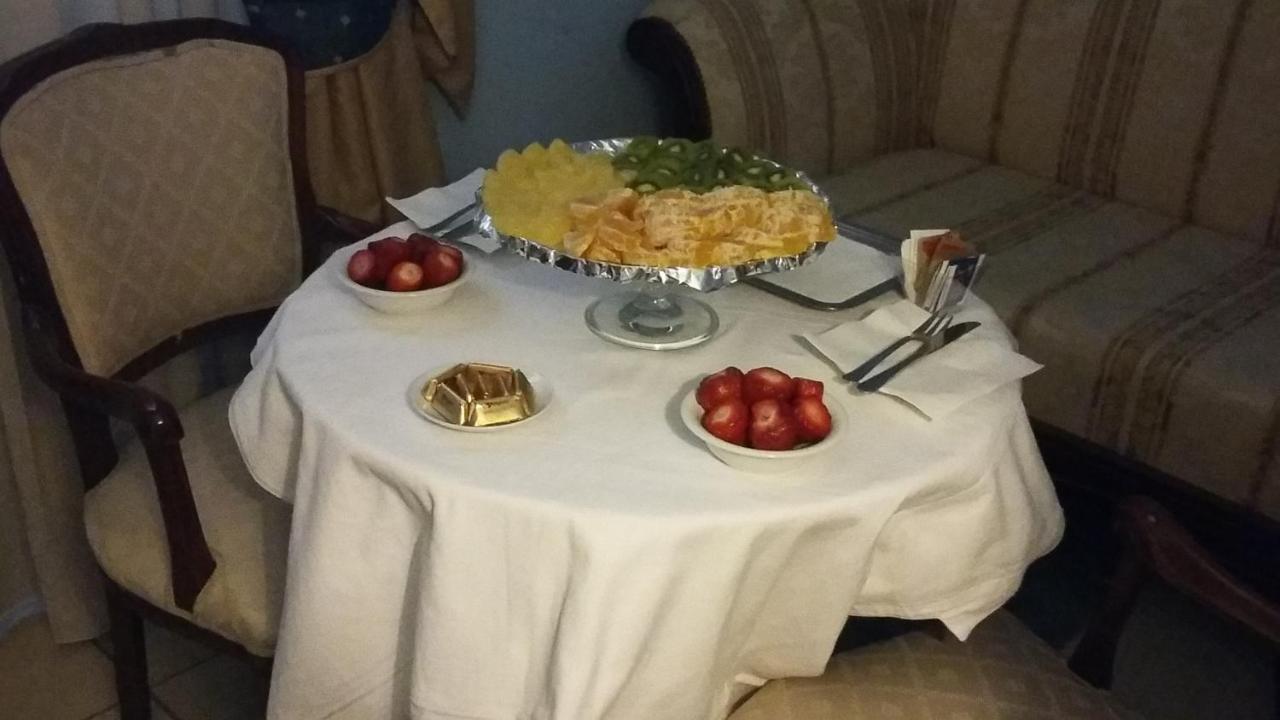 Hotel Malaga Авеллино Экстерьер фото